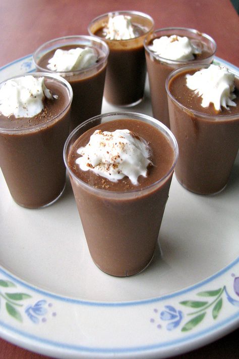 Sweet Chocolate Eggnog Pudding Shots are easy to make with store-bought eggnog, and perfect for Christmas. #sponsored #christmassweetsweek Eggnog Pudding Shots, Eggnog Pudding, Chocolate Eggnog, Jello Shots Recipe, Salted Caramel Coffee, Old Fashioned Bread Pudding, Salted Caramel Mocha, Bigger Bolder Baking, Best Chocolate Desserts