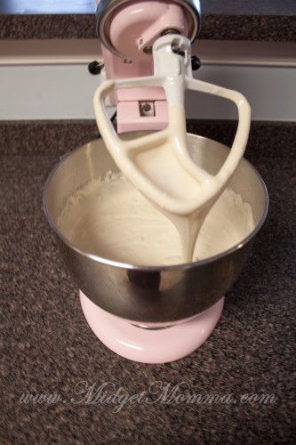 Box cake mix made to taste like homemade. Such a perfect Recipe! I've done it a couple times. Cake Mix Taste Like Bakery, Boxed Cake Mix Taste Homemade, Cake Mix Taste Homemade, Homemade Birthday Cake, Kitchen Aid Recipes, Mixer Recipes, Boxed Cake, Bakery Cake, Homemade Birthday