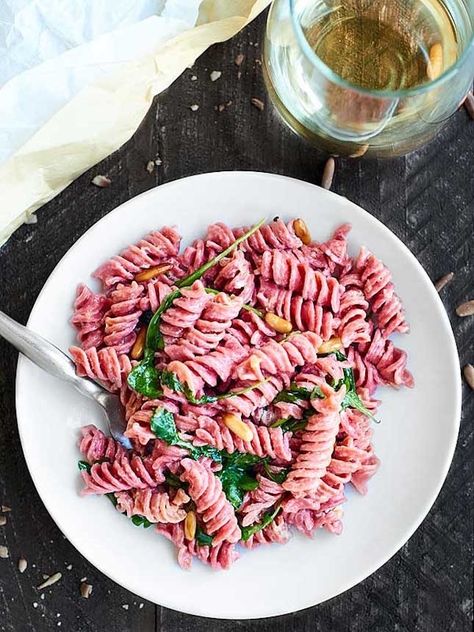 Serve Beet Pasta for dinner with this millennial pink recipe. Beets Pasta, Pink Recipes, Fusilli Recipes, Pasta Lemon, Healthier Dessert Options, Beet Pasta, Fresh Beets, Beet Hummus, Millennial Pink