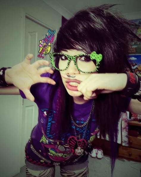 Crunkcore Aesthetic, Emo 2007, Scene Queen Outfit, Scene Kid Aesthetic, Scene Kid Fashion, 2000s Scene Kids, Emo Scene Outfits, Scene 2000s, Emo Outfit