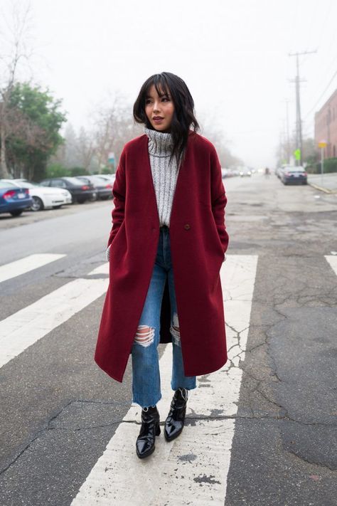 Marled Sweater (The Fancy Pants Report | A San Francisco Style Blog) Red Coat Outfit, Black Patent Boots, Winter Mode Outfits, Grey Turtleneck Sweater, Marled Sweater, Grey Turtleneck, Romantic Outfit, Long Trench, Mode Casual