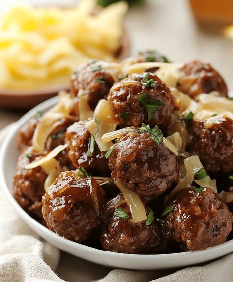 This crockpot French onion meatballs recipe features tender beef meatballs slow-cooked in a savory French onion sauce French Onion Meatballs Crockpot, 5 Ingredient Chili Recipe, French Onion Meatballs Recipe, French Onion Meatballs, Onion Meatballs, Classic French Onion Soup, Tender Meatballs, Crock Pot Meatballs, Onion Sauce