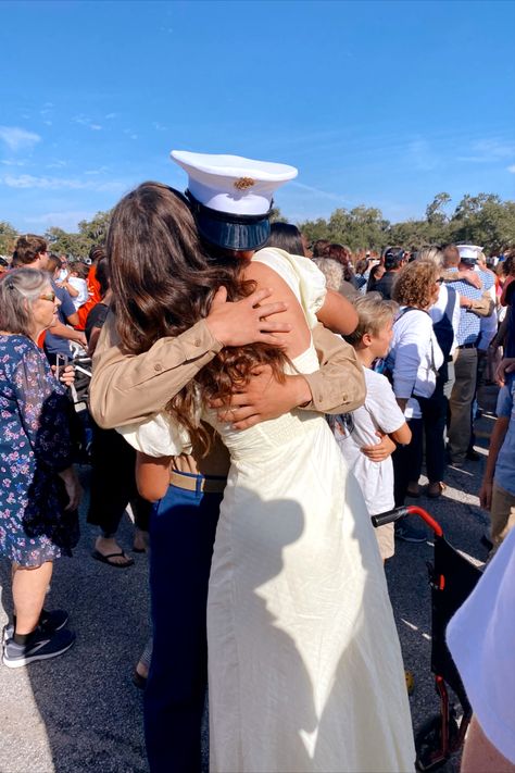 Marine Corps Engagement Pictures, Marine Wife Aesthetic, Navy Wife Aesthetic, Marine Graduation Outfit, Military Wife Aesthetic, Navy Couple Pictures, Marines Aesthetic, Marine Girlfriend Pictures, Marine Bootcamp