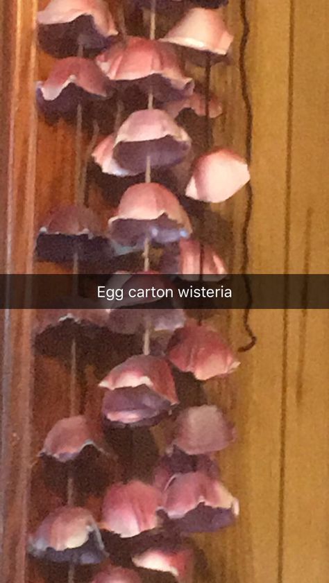 Upcycled Egg Carton, Egg Carton Wisteria, Egg Carton Flowers, Egg Cartons, Theatre Set, Egg Carton, Diy Home Crafts, Wisteria, Home Crafts