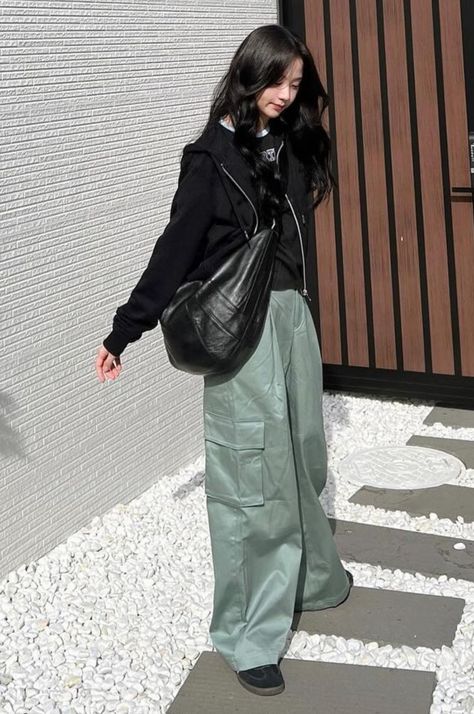 Jisoo Outfit Casual, Jisoo Outfits Casual, Jisoo Casual Outfit, Jisoo Casual, Jisoo Outfit, Jisoo Pp, Miss Korea, Fitness Photoshoot, Everyday Fashion Outfits