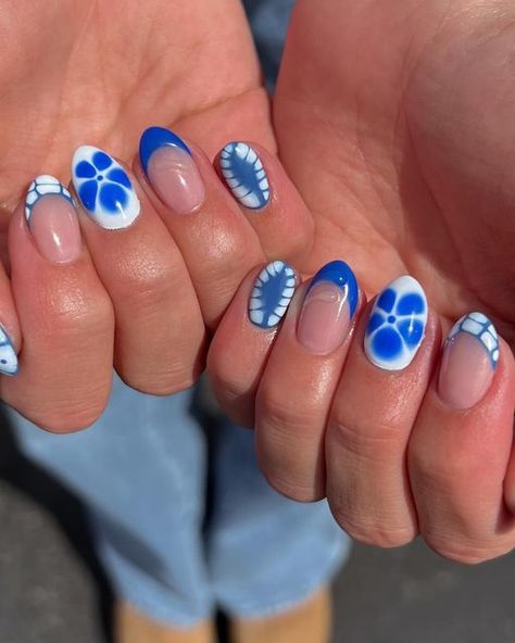 Luminary Nail Systems on Instagram: "The cutest tie die set 💙🙋‍♀️  @mynailgirlness   ✨Luminary’s Multi-Flex Gel is a base and builder in one and is the original “Structured Manicure” 🙌 A first of its kind system that combines the ease of a gel bottle with the traditional potted gel application method.   ✨It is a truly versitile product that can be used in every aspect of a manicure, from a traditional gel polish application to a Structured Manicure and Overlay.   ✨Comment 📺 WATCH 📺 and we’ll DM you a link to our YouTube channel where you can see tutorials from Luminary founder @kelly_vandahl as well as Luminary’s Master educator @tarafiednails 🙋‍♀️ Also keep an eye HERE as we will be posting some content that will ONLY be available to you here on Insta!   ✨You can also comment ❓HELP Beginner Gel X Nail Designs, 2 Color Nail Art, Builder Gel Manicure Ideas, Cute Luminary Nails, Cute Summer Gel X Nails, Nails With Builder Gel, Modelones Gel Polish Ideas, Luminary Gel Nails, Summer 24 Nail Trends