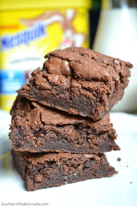 Nesquik Recipes, Coffee Brownies, Pumpkin Sugar Cookies, School Treats, Chocolate Powder, Fudge Sauce, Brownies Recipe, Hot Fudge, Brownie Mix