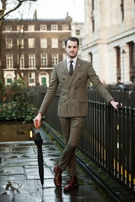 Tweed Menswear, Suit Boots, Menswear Suit, Street Style London, A Man In A Suit, Man In A Suit, Fashion London, Super Suit, London Street Style