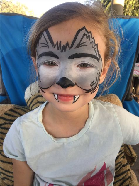 Husky Face Paint, Wolf Face Painting, Wolf Face Paint, Halloween Maquillage, Husky Faces, Wolf Painting, Face Painting Easy, Wolf Face, Face Painting Halloween