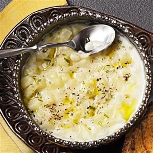 Herbed Potato Soup Recipe -This creamy potato soup is almost as easy to make as opening a can of soup—and it tastes so much better. The rosemary and thyme add just the right amount of seasoning. Rivel Soup Recipe, Rivel Soup, Simple Soup Recipes, Homemade Potato Soup, Herbed Potatoes, Chicken Quesadilla Recipe, Simple Soup, Creamy Potato Soup, Easy Potato Recipes