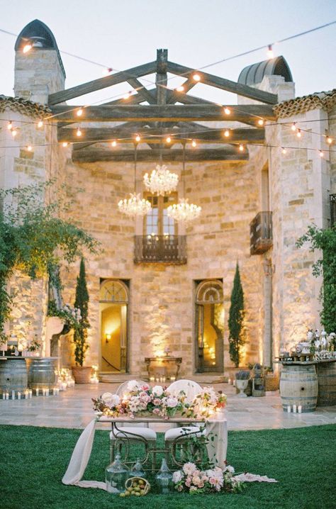 Charming California winery wedding with stunning florals | California Real Weddings | Gallery Image 71 via Magnolia Rouge Rustic Signage, Sunstone Villa, California Winery Wedding, Diy Outdoor Lighting, Romantic Wedding Venue, Wedding Reception Ideas, Yosemite Wedding, Villa Wedding, Party Photography