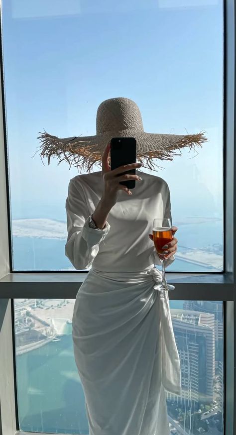 Modest Beach Outfit, Hijab Outfit Summer, Beach Holiday Outfits, Modest Summer Fashion, Holiday Outfits Summer, Hijab Fashion Summer, Beach Instagram Pictures, Mommy Outfits, Mode Turban