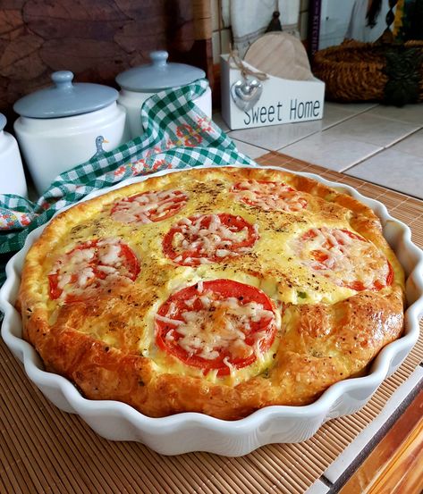 Delight in the flavors of summer with this Crustless Tomato Quiche – Frittata, a versatile dish that combines juicy tomatoes, aromatic herbs, and creamy mozzarella cheese. This recipe skips the crust for a lighter twist on a classic quiche, perfect for those looking to enjoy a wholesome meal packed with fresh ingredients. Easy to prepare […] Fall Quiche, Baked Clams Oreganata, Classic Quiche, Italy Recipes, Sausage Ragu, Tomato Quiche, Bacon Quiche, Spinach Ricotta, Savory Pies