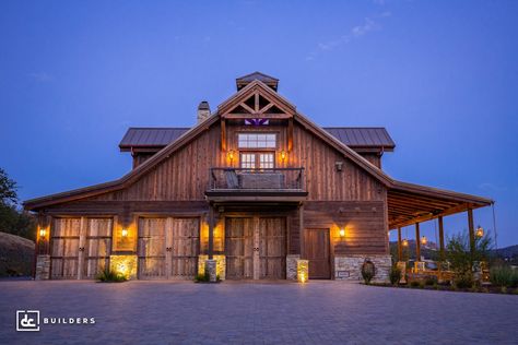 Barn Homes - Design, Plans & Construction | DC Builders Property Layout, Barn Remodel, Barn Builders, Garage Guest House, Ultra Modern Homes, Barn House Design, Barn Living, Rustic Exterior, Enchanted Home