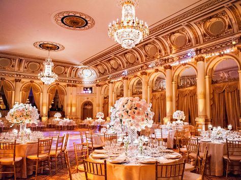 10 New York Ballrooms That Aren't Boring | https://www.theknot.com/content/new-york-ballroom-weddings Plaza Hotel Wedding, Spring Wedding Outfit, Hall Ideas, Nyc Wedding Venues, Classic Glamour, Strictly Weddings, Event Hall, Weddings By Color, Luxury Weddings