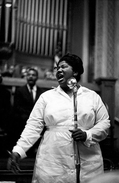 Corner Inspiration, Mahalia Jackson, African American History Month, Elle King, Gospel Choir, Dr Martin Luther King, Women Church, Black Church, Old School Music