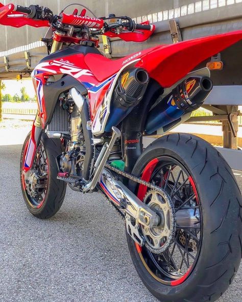 Honda Supermoto, Motard Bikes, Hypermotard Ducati, Custom Dirt Bike, Honda Dirt Bike, Aventador Lamborghini, Tracker Motorcycle, Motocross Love, Cool Dirt Bikes