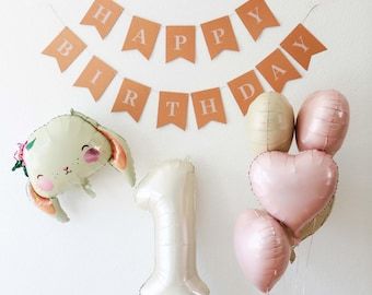 Bunny Theme Birthday Party Decor, Bunny Birthday Decorations, Some Bunny Is One Birthday, Balloon Bunny, Bunny Balloon, First Birthday Decor, Some Bunny Is One, Bunny Birthday Party, Balloon Kits