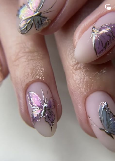 Fairytopia Nails, Butterfly Chrome Nails, Chrome Butterfly Nails, Butterfly Wing Nails, Y2k Nail Art, Butterfly Nail Designs, Xmas Nail Art, Butterfly Nail Art, Her Nails