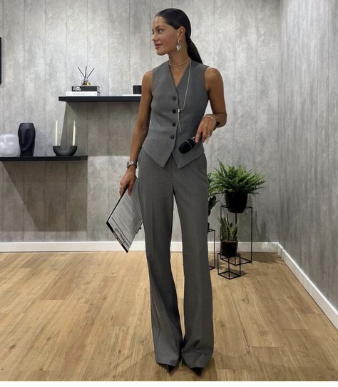 Suit Co Ord Outfit, Woman Suit Vest Outfit, Light Grey Vest Outfit Women, Grey Pantsuit Women, Professional Vest Outfits For Women, Grey Suit Women Outfit, Grey Waistcoat Outfit Women, Grey Womens Suit, Grey Suit Women