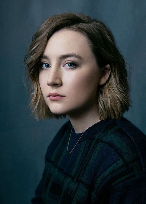 Saoirse Ronan At "Brooklyn" Portraits Headshot Photography Lighting, Headshot Photography Poses, Headshot Poses, Headshots Women, Saoirse Ronan, Actor Headshots, Best Beauty Tips, Headshot Photography, Photography Women