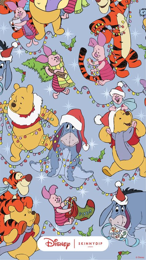 Christmas Winnie The Pooh Wallpaper Iphone, Christmas Characters Wallpaper, Disney Xmas Wallpaper, Thanksgiving Disney Wallpaper, Vintage Disney Christmas Wallpaper, Skinnydip Wallpaper, Winnie The Pooh Wallpaper Christmas, Old Disney Christmas Wallpaper, Christmas Wallpaper Winnie The Pooh