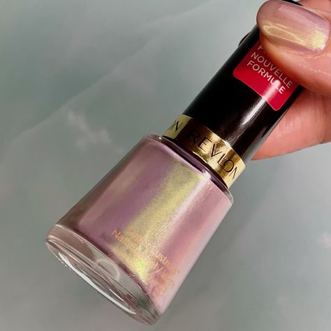 Revlon Daydreamer Nail Enamel — Lots of Lacquer Revlon Nail Polish, Opi Pink, Gold Nail Polish, Spring Nail Ideas, Revlon Super Lustrous, Purple Nail Polish, New Nail Polish, Nail Polish Brands, Spring Nail Colors