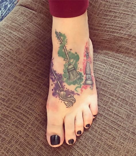 Hocus Pocus Broom Tattoo, Disney Foot Tattoo, Hocus Pocus Tattoo, Mermaid Tail Tattoo, Witchy Tattoos, Witchcraft Tattoos, Realistic Rose Tattoo, Sisters Tattoo, Ink Therapy