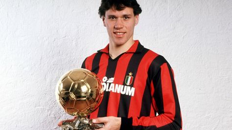 san marco Ruud Gullit, Marco Van Basten, Van Basten, Soccer Inspiration, Retro Football, Ac Milan, Jenna Ortega, Back In The Day, All Star