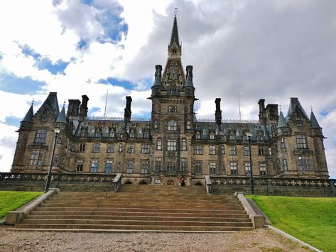 Fettes College, Edinburgh Beach, Edinburgh College, Edinburgh Uk, Business Friends, New College, Dream School, Hogwarts School, Edinburgh Scotland