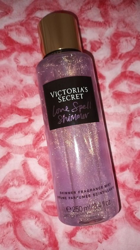 Hair Care Vision Board, It Girl Hair, Shimmer Aesthetic, Viktoria Secret, Victoria Secret Spray, Profumo Victoria Secret, Victora Secret, Victoria Secret Body Spray, Perfume Aesthetic