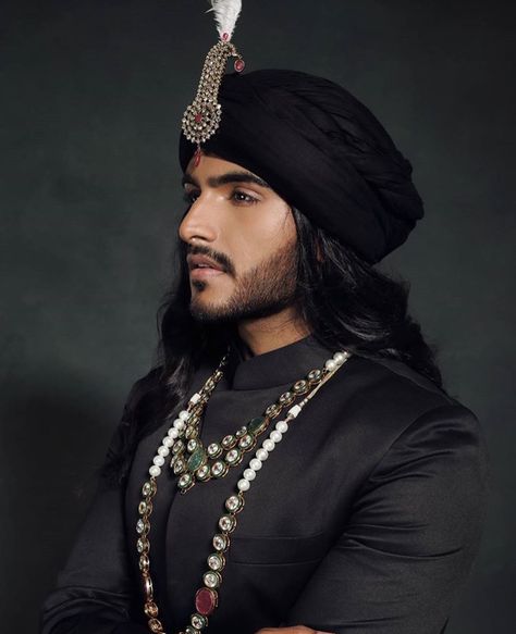 Iranian Men Traditional, Indian Man Reference, South Asian Men, Persian Men, Arabian Men, Egyptian Man, Egyptian Men, Middle Eastern Men, Indian Men