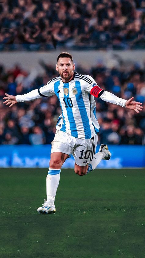 #argentina Messi Best Photos, Lionel Messi Argentina, Football Cake Toppers, Argentina Messi, Messi Goat, Kun Aguero, Messi Wallpapers, Messi Videos, Lionel Messi Wallpapers