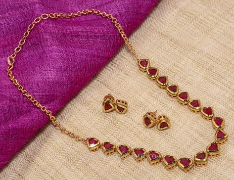 Red Stone Necklace, Imitation Necklace Sets with Red Stones. Imitation Red Stone Necklace. Gold Light Weight Necklace, Gold Set Designs, Light Weight Gold Necklace, Light Weight Necklace, Red Stone Necklace, Gold Necklace Indian, Modern Gold Jewelry, Beautiful Gold Necklaces, Pearl Necklace Designs