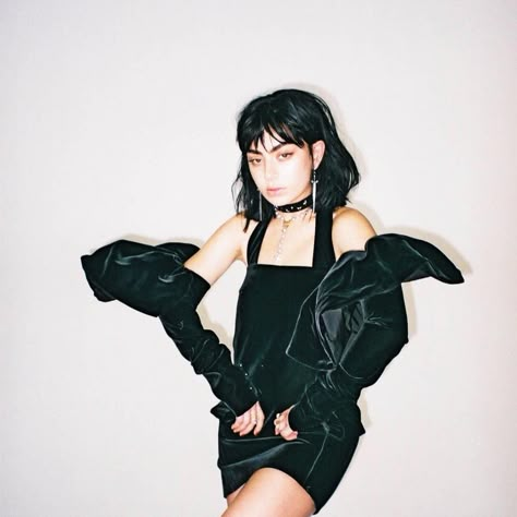 Charli XCX Confirms Star-Studded MixTape 'Pop 2' Fifth Harmony Lauren, America's Next Top Model, Leo Women, Charli Xcx, Famous Women, Mixtape, Cambridge, Music Artists, Cool Girl