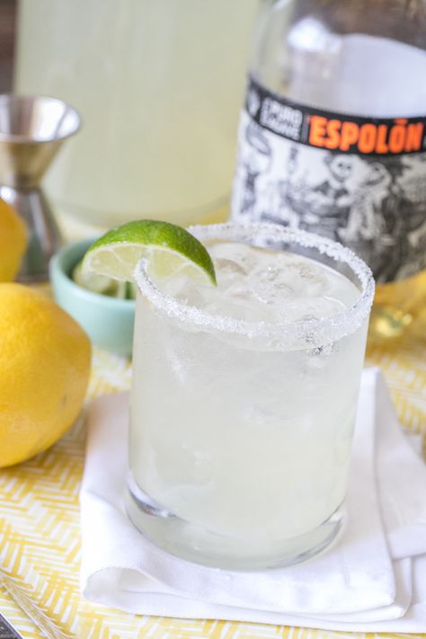 Lemonade Margarita Recipe / Cocktail Recipes / Margarita Recipes / Summer Recipes / Outdoor Entertaining Ginger Cocktail Recipes, Lemonade Margarita, Best Margarita Recipe, Lime Lemonade, Ginger Cocktails, Cooking Photos, Fresh Fruit Recipes, Homemade Lemonade, Margarita Recipe