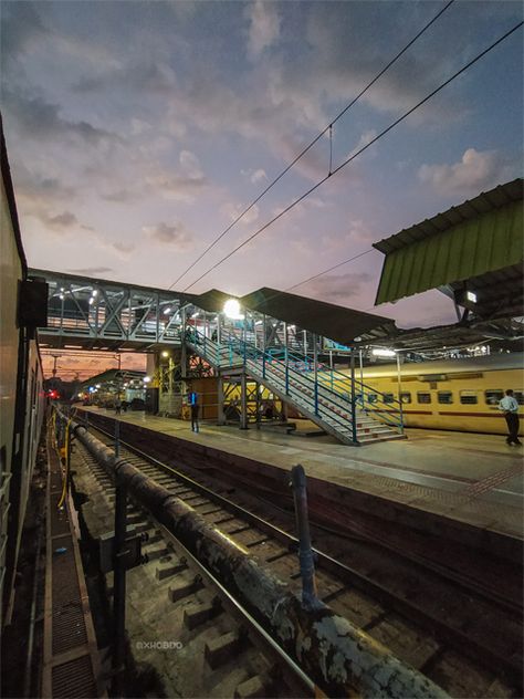 Delhi Railway Station Snapchat, Indian Railway Station Photography, Indian Train Travel Photography, Ernakulam Railway Station, Birthday Quotes For Her, Vaishno Devi, Sky Quotes, Training Quotes, Secunderabad Railway Station