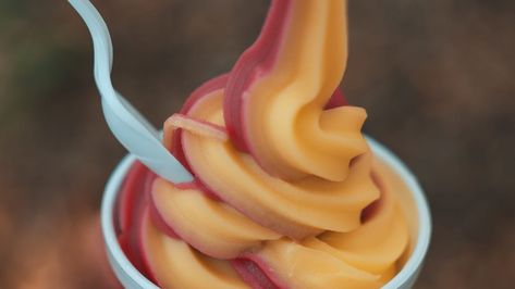 Pineapple Soft Serve, Dole Whip Recipe, 3 Ingredient Desserts, Ice Cream Scooper, Serve Ice Cream, Whip It, Unsweetened Coconut Milk, Food Vegan, Dole Whip