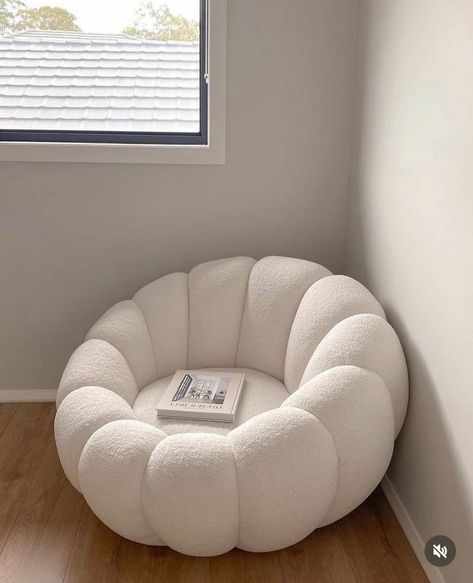 Mini Couch For Bedroom Aesthetic, Mini Chairs For Bedrooms, Bedroom Stools, Girly Apartments, Girly Apartment Decor, Bedroom Couch, Cute Diy Room Decor, Future Apartment Decor, Redecorate Bedroom