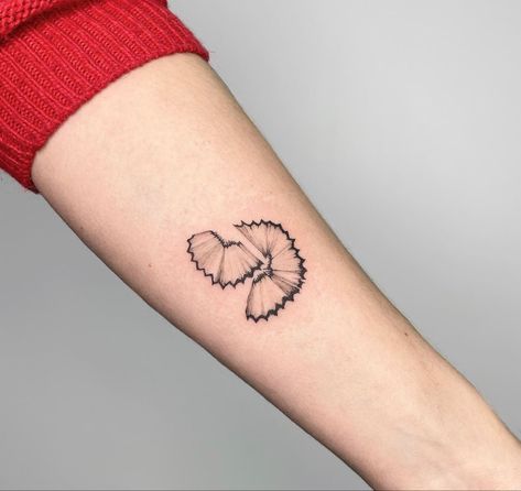 Tattoo Idea For Women, Indian Feather Tattoos, Brush Tattoo, Doodle Tattoo, Forearm Tattoo Women, Free Tattoo, Feather Tattoos, Dope Tattoos, Jairzinho