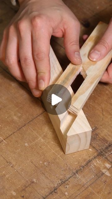 Types Of Wood Joints, Wooden Joints, Kids Woodworking Projects, Construction Diy, Woodworking Projects For Kids, Woodworking Joinery, Wood Joints, Small Woodworking Projects, Woodworking Joints