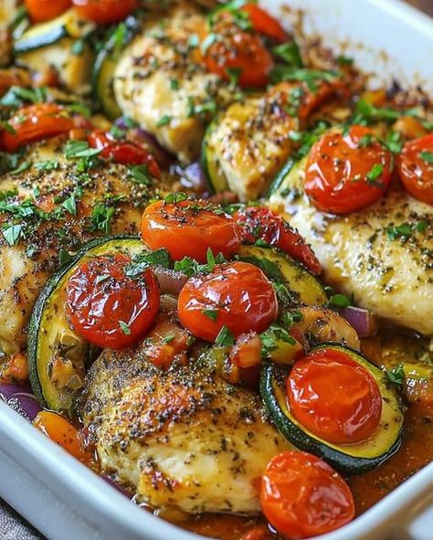 00000 Healthy Mediterranean Chicken, Optimal Recipes, Chicken Zucchini Bake, Zucchini Bake, Recipes Mediterranean, Healthy Recipes For Diabetics, Chicken Zucchini, Mediterranean Chicken, Easy Baked Chicken