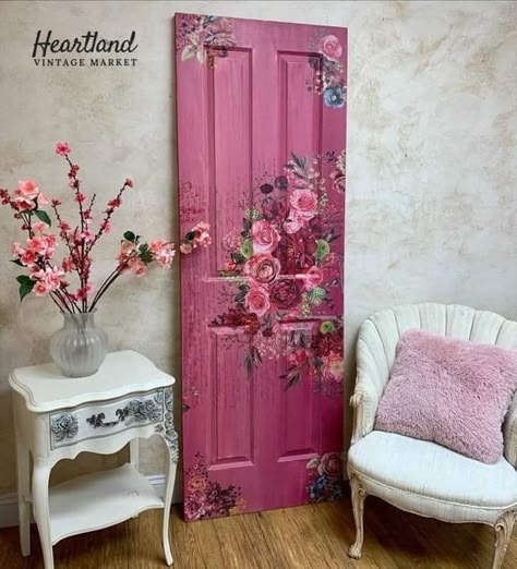 Multifunctional Furniture Small Spaces, Redesign With Prima, Diy Bathroom Furniture, Pallet Furniture Living Room, Diy Furniture For Small Spaces, Diy Apartment Furniture, Diy Baby Furniture, Decoupage Furniture, Pink Door