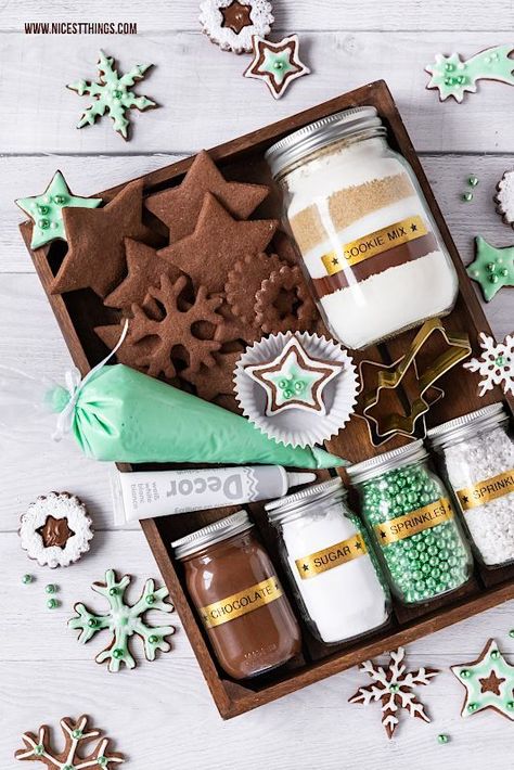 Cookies And Candy, Christmas Cookie Box, Cookie Decorating Kit, Cookie Decorating Kits, Dessert Packaging, Baking Kit, Cookie Kit, Diy Cookie, Sweet Box