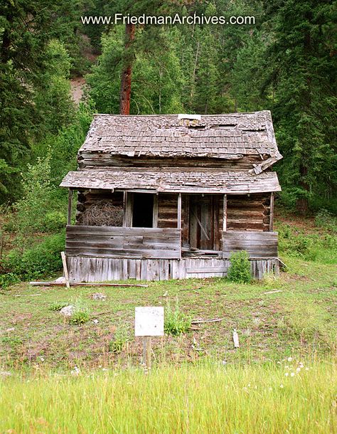 Would you rather live in a shack in NY or a mansion in Florida? (beach, NYC) - City-Data Forum Old Log Cabin, Old Cabins, Old Cabin, Old Abandoned Houses, Little Cabin, Old Farm Houses, Small Cabin, Cabins And Cottages, Cabin Life