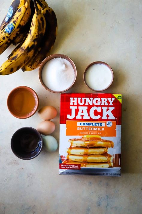 Ingredients to make the quick loaf including box of hungry jack pancake mix. Hungry Jack Pancake Mix Recipes, Pancake Banana, Pumpkin Pancake Mix, Hungry Jack Pancakes, Krusteaz Pancake Mix, Easy Banana Pancakes, Pancake Mix Recipe, Hungry Jacks, Paula Dean