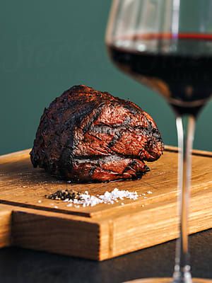 Steak And Wine, Wine Ideas, Photography Reference, Wine Folly, Meat Steak, Wine Photography, Product Shots, Roasted Meat, Mountain Goat