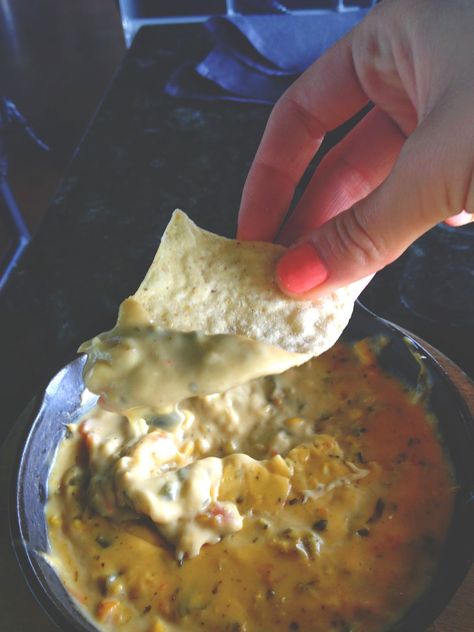 craft beer queso at Topgolf #houston #texas #food #golf #newishcityHOU Top Golf Queso Recipe, Beer Queso, Houston Texas Food, Restaurant Foods, Queso Recipe, Houston Food, Texas Food, Queso Dip, Top Golf