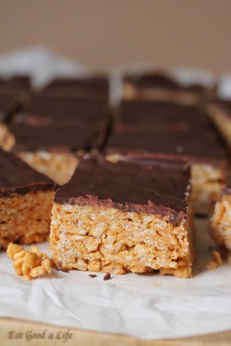 Diy Protein Bars, Scotcheroos Recipe, Peanut Butter Rice Krispie Treats, Protein Bar Recipes, Butter Rice, Bar Recipe, Rice Krispie Treats, Rice Krispie, Protein Snacks