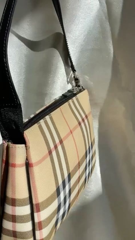 jiavintage_ on Instagram: New in ~ vintage Burberry shoulder bag 🤎 Will be available on the website to purchase tomorrow! Only one of these 🤍 Follow, like & share… Burberry Shoulder Bag, Vintage Burberry, Collage Wall, Art Collage Wall, Art Collage, Wall Collage, Burberry, Shoulder Bag, Collage